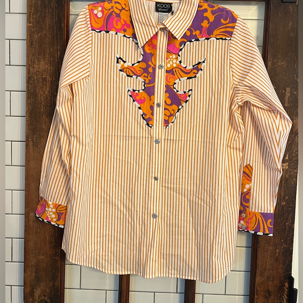 KOOS Of Course Button Up Size Large NWT